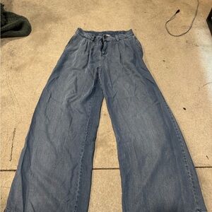 Tahari Elie Denim wide leg jeans